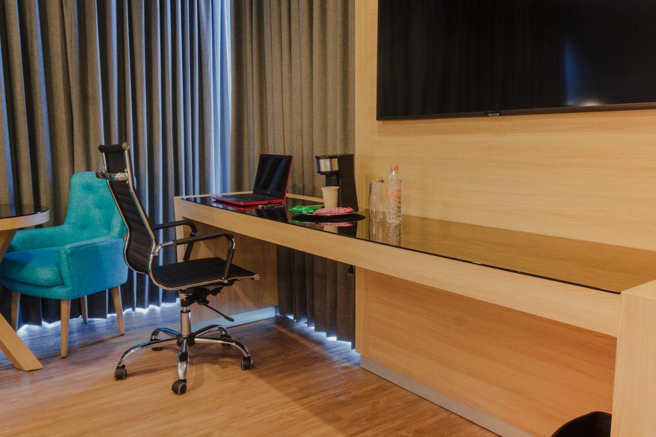 Hotel Kavia Monterrey Dış mekan fotoğraf