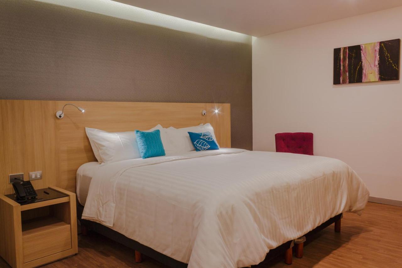 Hotel Kavia Monterrey Dış mekan fotoğraf