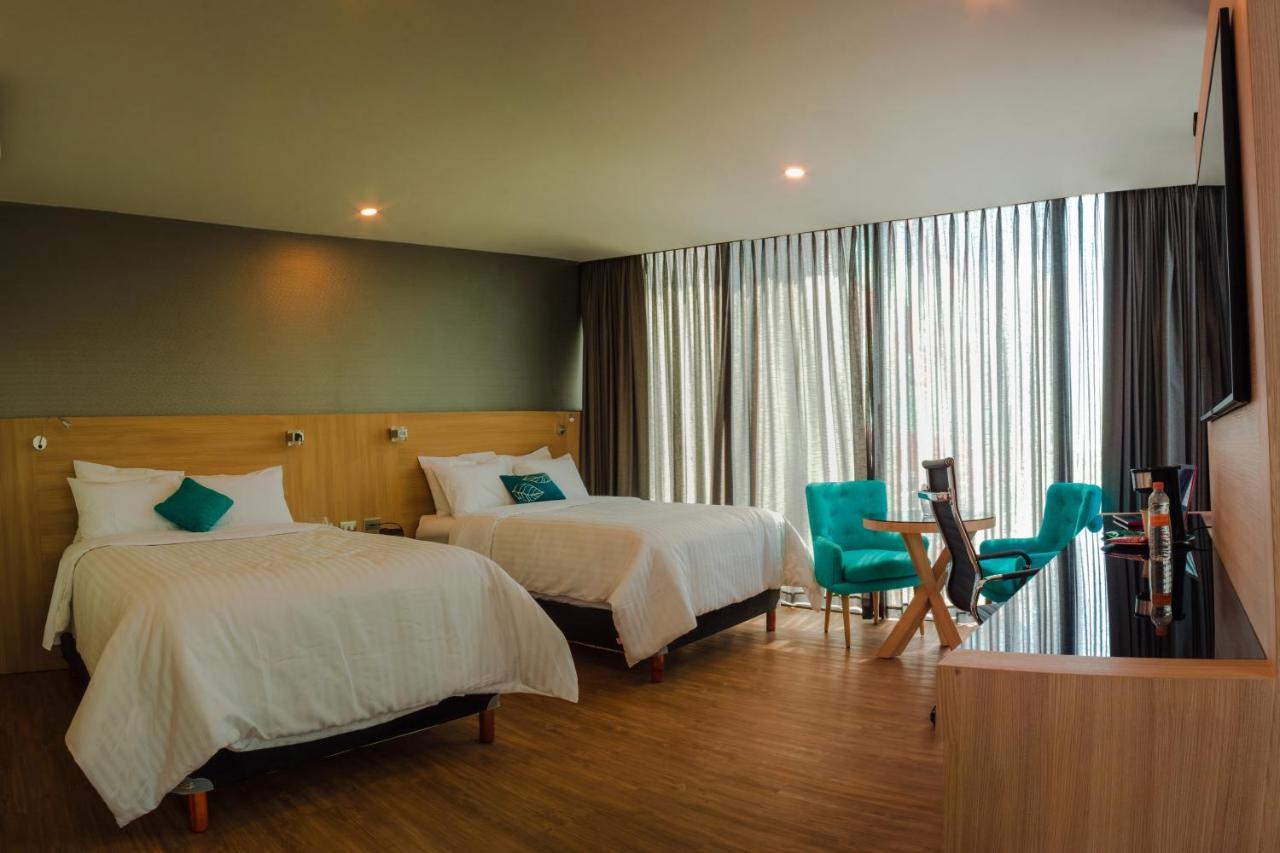 Hotel Kavia Monterrey Dış mekan fotoğraf