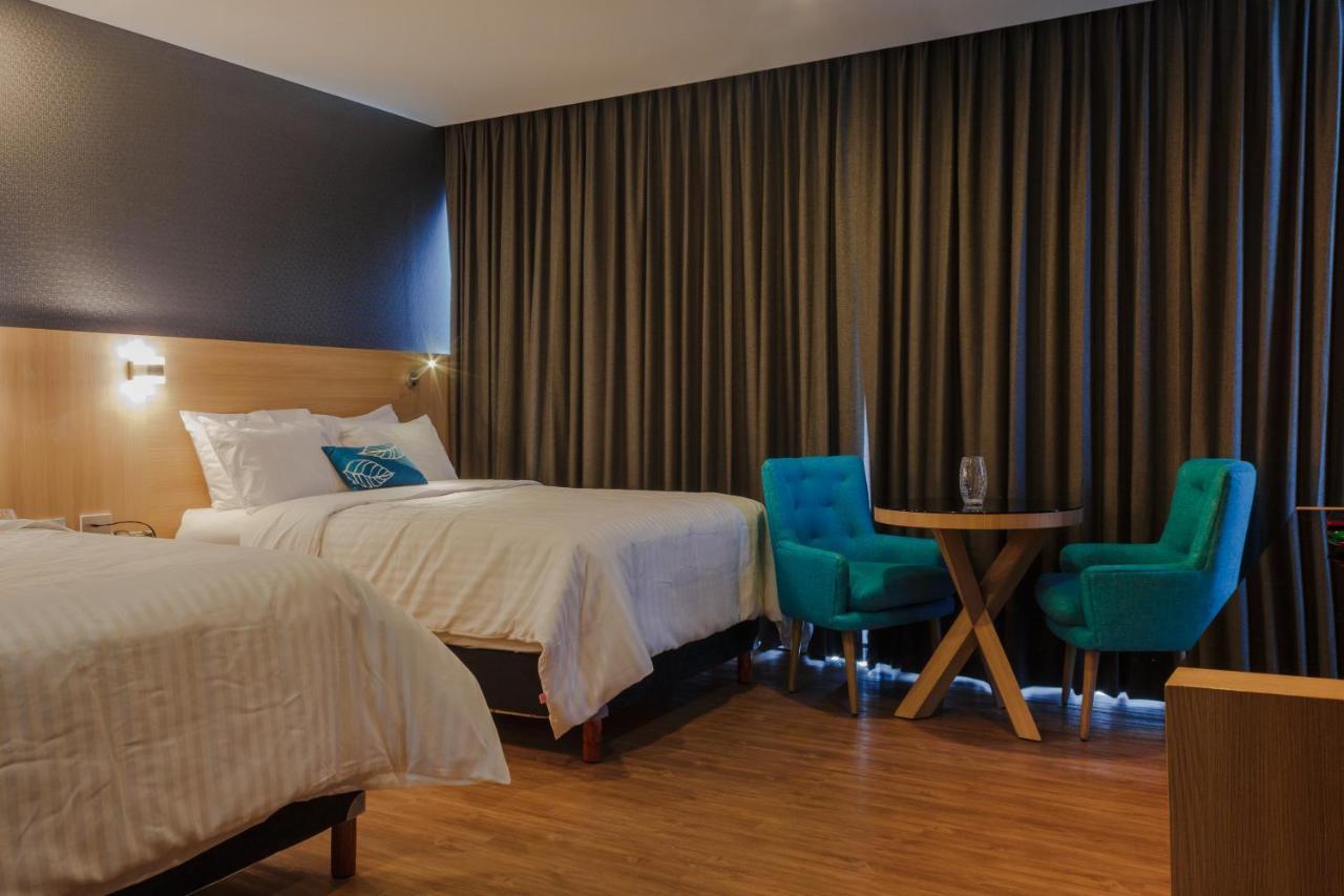 Hotel Kavia Monterrey Dış mekan fotoğraf